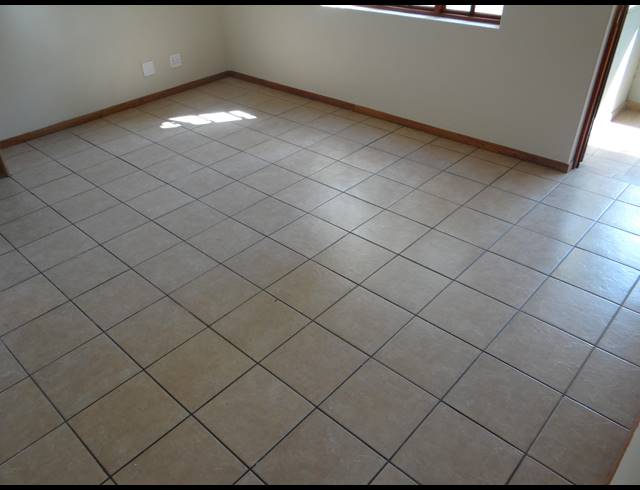 2 BEDROOM APARTMENT TO LET IN FAERIE GLEN
